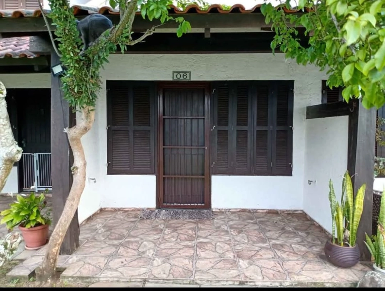 Duplex mobiliado a 2 quadras do mar: 3ª foto da galeria de imagens do imóvel