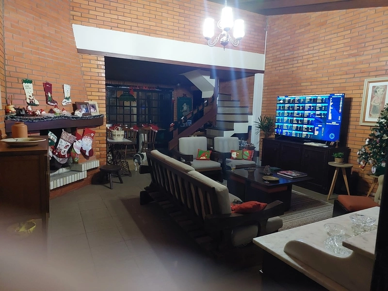 Linda casa próximo ao mar com 4 dormitórios: 8ª foto da galeria de imagens do imóvel