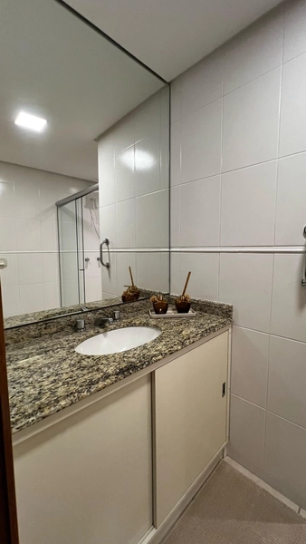 Apartamento dos Sonhos à Venda - Vista Mar e Praça: 2ª foto da galeria de imagens do imóvel
