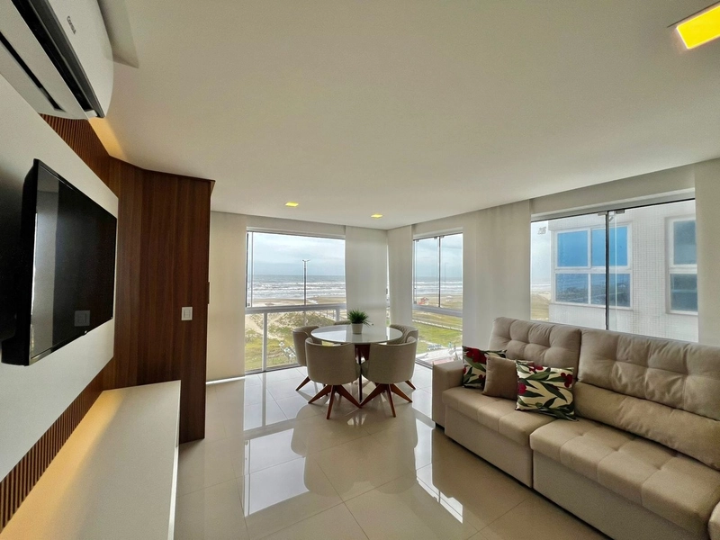 Apartamento na Beira Mar: 2ª foto da galeria de imagens do imóvel