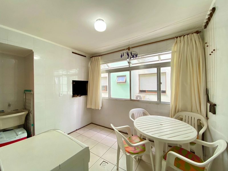 Apartamento amplo e com Sacada de frente!: 13ª foto da galeria de imagens do imóvel