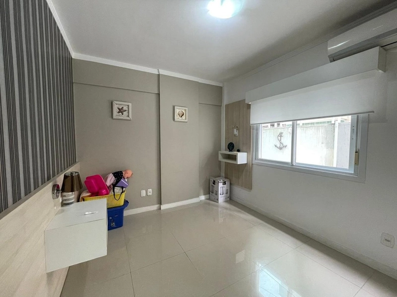 Apartamento espaçoso, 1 quadra do mar!: 4ª foto da galeria de imagens do imóvel