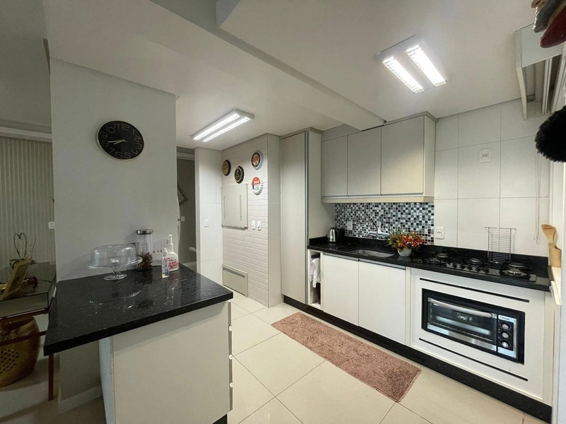 Apartamento espaçoso, 1 quadra do mar!: 9ª foto da galeria de imagens do imóvel