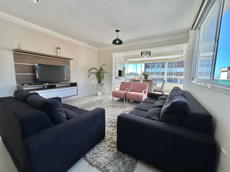 Apartamento 3 dormitórios mobiliado com vista mar: 3ª foto da galeria de imagens do imóvel
