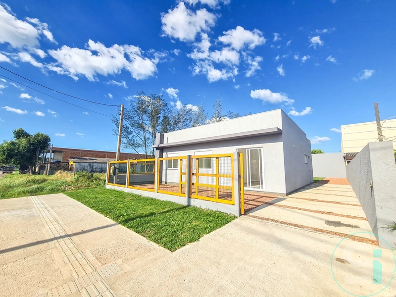 CASA DE TERRENO INTEIRO NA PRAIA DO BARCO