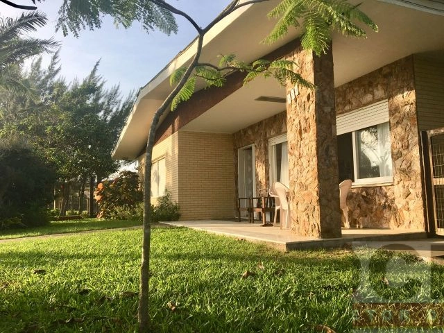 Casa de esquina próximo Mar: 37ª foto da galeria de imagens do imóvel