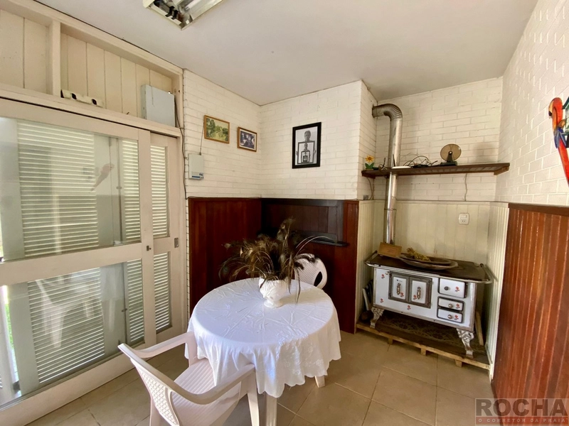 Casa de esquina próximo Mar: 6ª foto da galeria de imagens do imóvel
