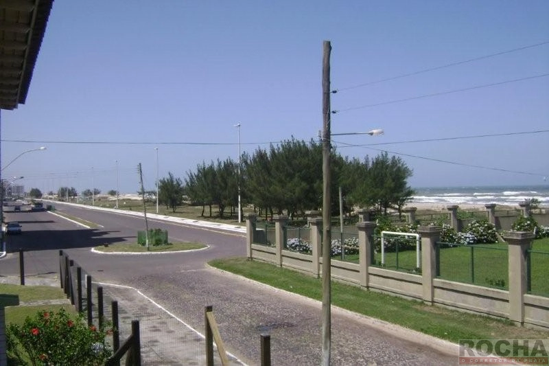 : 2ª foto da galeria de imagens do imóvel