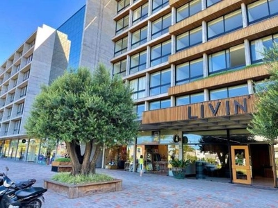 LIVIN RESORT HOUSE! LIVIN STREET MALL!