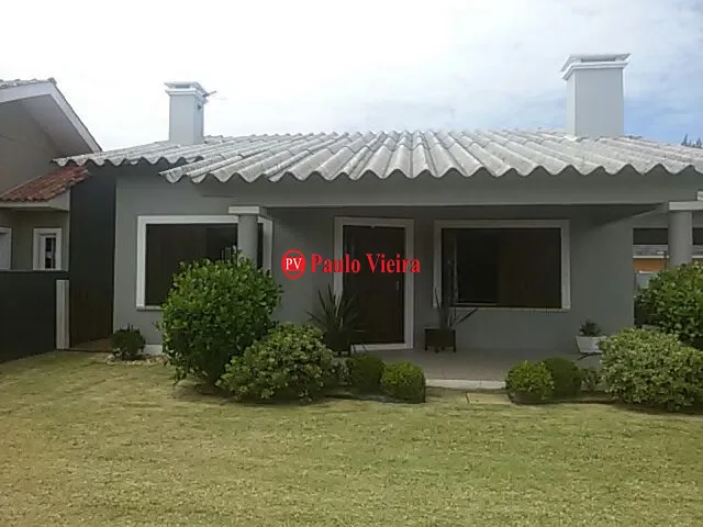 ATLÂNTIDA - CASA EM EXCELENTE LOCALIZAÇÃO