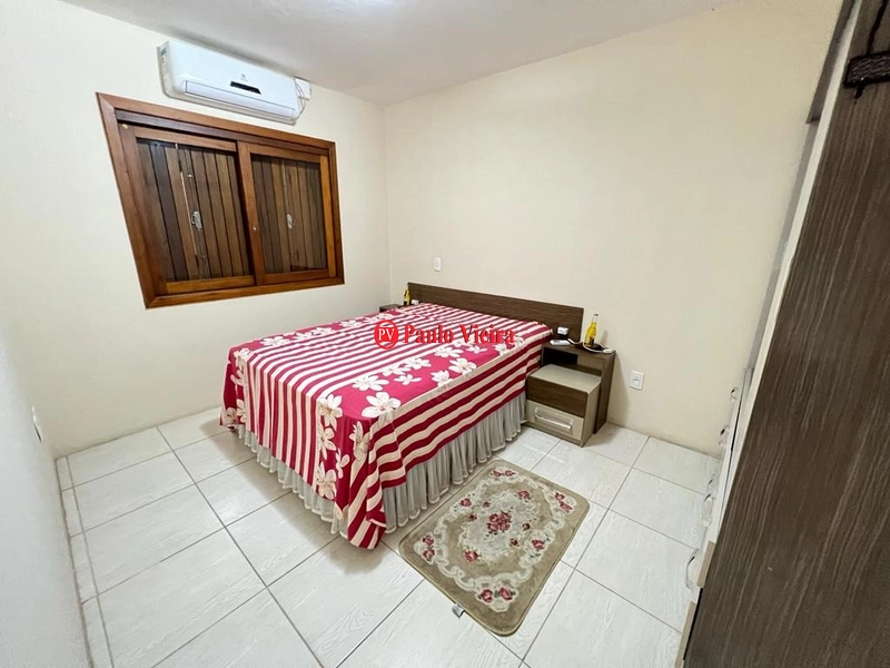 Casa com 4 dormitórios e piscina em Atlântida: 8ª foto da galeria de imagens do imóvel