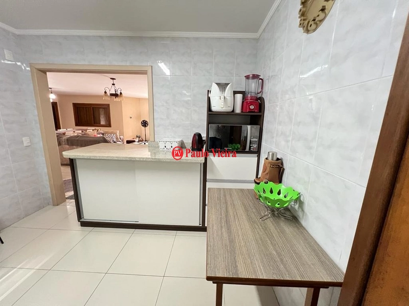 Casa com 4 dormitórios e piscina em Atlântida: 32ª foto da galeria de imagens do imóvel