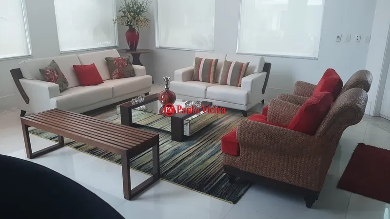 BOSQUES DE ATLÂNTIDA - EXUBERANTE SOBRADO BEIRA LAGO