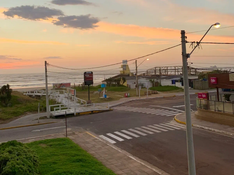 ATLÂNTIDA -APARTAMENTO NA BEIRA MAR DE ATLÂNTIDA: 9ª foto da galeria de imagens do imóvel