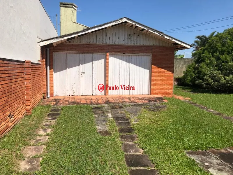 ATLÂNTIDA - IMOVEL EM EXCELENTE LOCALIZAÇÃO, FRENTE MAR: 3ª foto da galeria de imagens do imóvel