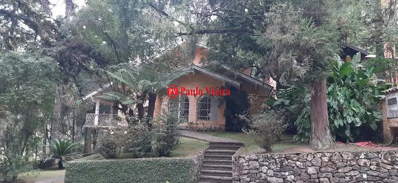 GRAMADO - SOBRADO EM BAIRRO NOBRE: 22ª foto da galeria de imagens do imóvel