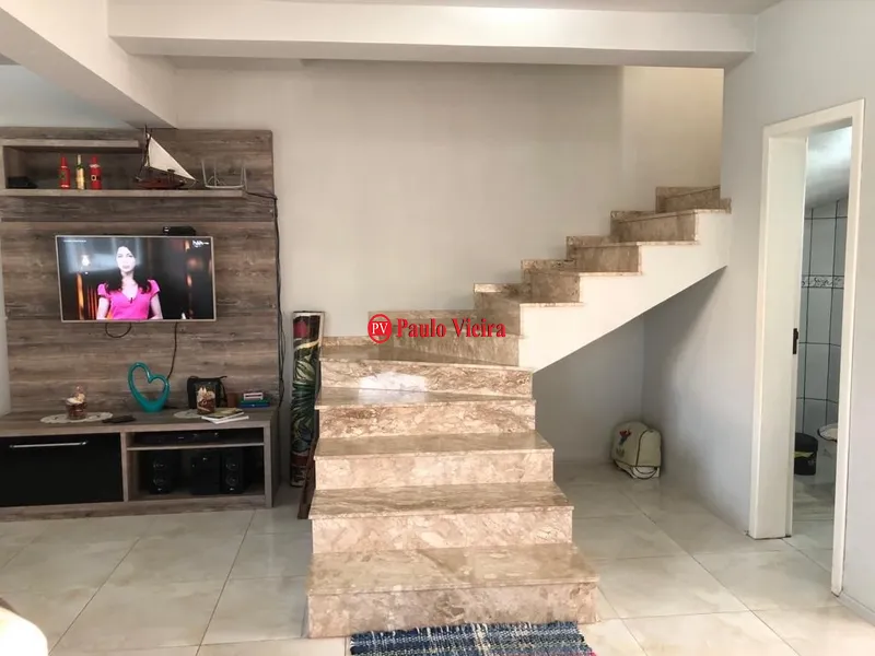 Sobrado com 5 dormitórios próximo ao mar: 5ª foto da galeria de imagens do imóvel