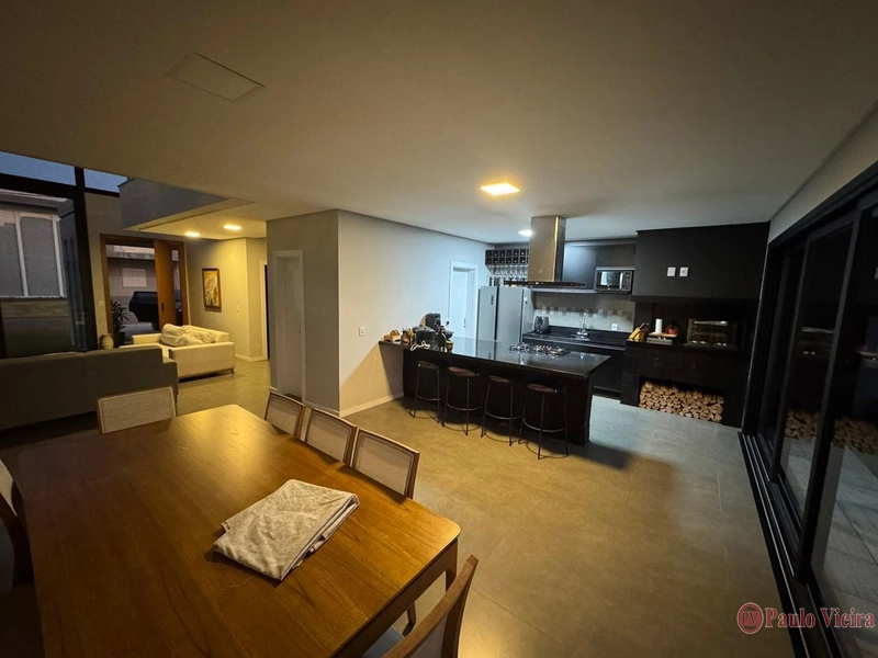 BLUE - SOBRADO EM EXCELENTE LOCALIZAÇÃO: 2ª foto da galeria de imagens do imóvel