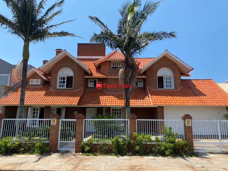 ATLÂNTIDA - BELO SOBRADO COM 5 SUITES: 2ª foto da galeria de imagens do imóvel