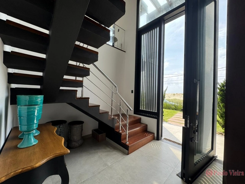 ATLÂNTIDA -  EXCELENTE SOBRADO BEIRA MAR: 3ª foto da galeria de imagens do imóvel