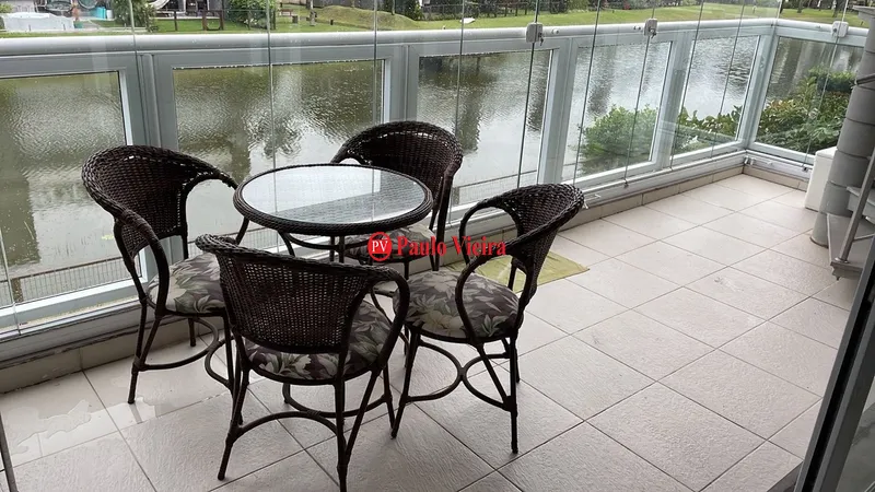 ROSSI  ATLÂNTIDA - MARAVILHOSA CASA BEIRA LAGO: 5ª foto da galeria de imagens do imóvel