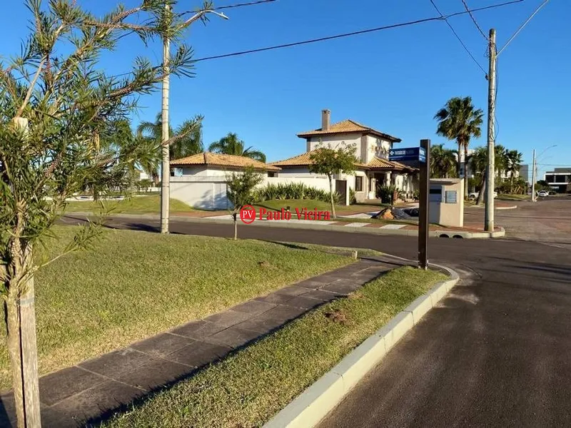 QUINTAS DO LAGO - Terreno de Esquina com 540 metros quadrados: 2ª foto da galeria de imagens do imóvel