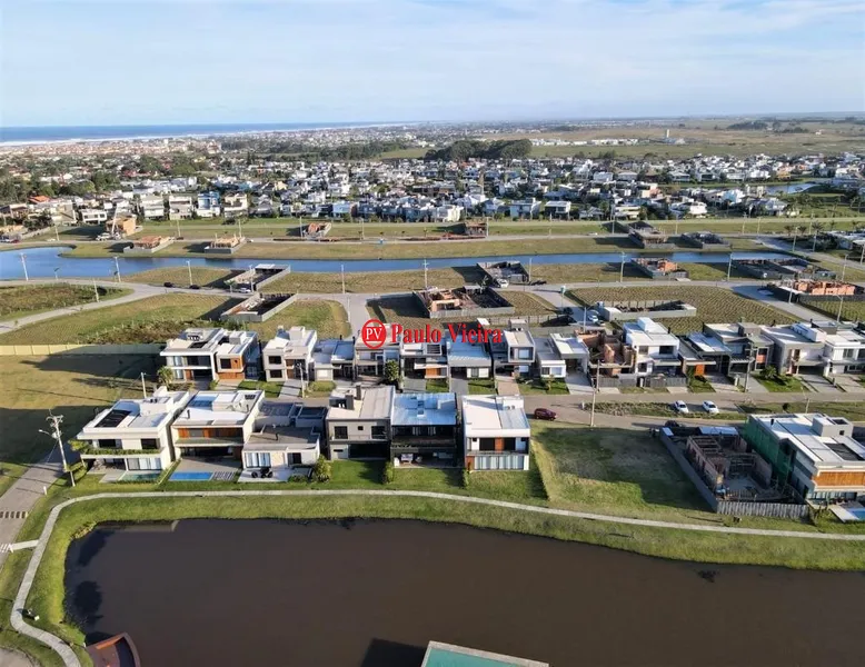 BLUE - SOBRADO BEIRA LAGO: 5ª foto da galeria de imagens do imóvel