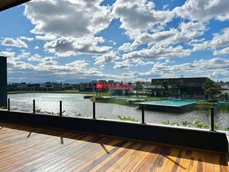 BLUE - SOBRADO BEIRA LAGO: 15ª foto da galeria de imagens do imóvel