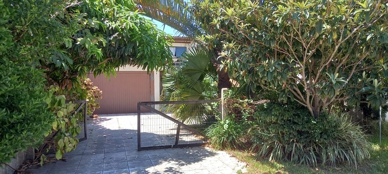 XANGRI-LÁ - SOBRADO FRENTE SERRA: 3ª foto da galeria de imagens do imóvel