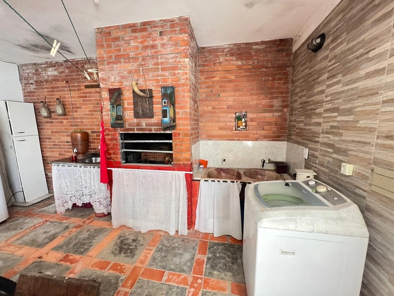 Casa com piscina próximo ao mar com 5 dormitórios: 27ª foto da galeria de imagens do imóvel