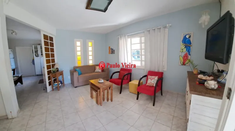 Casa com 4 dormitórios de esquina próximo ao mar: 4ª foto da galeria de imagens do imóvel