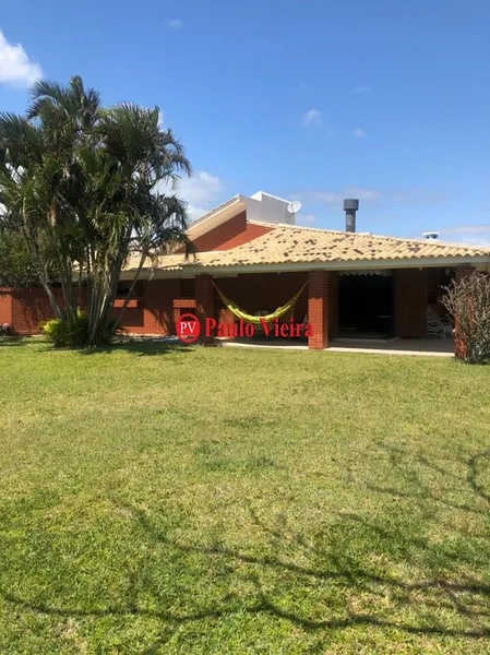 XANGRI-LÁ -  EXCELENTE CASA TÉRREA