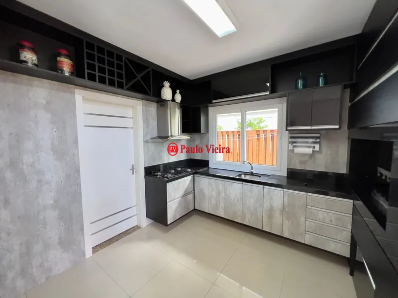 ENSEADA - LINDA RESIDÊNCIA TÉRREA: 6ª foto da galeria de imagens do imóvel