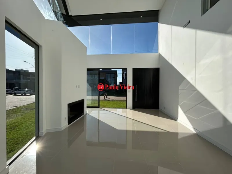 Linda casa no co0ndomínio blue: 2ª foto da galeria de imagens do imóvel