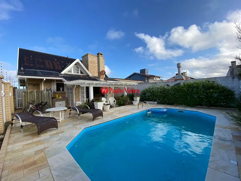 RAINHA DO MAR - EXCELENTE CASA BEIRA MAR