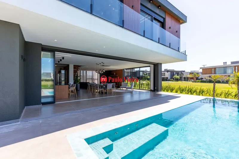 SENSE - AMPLO SOBRADO COM 6 SUITES: 3ª foto da galeria de imagens do imóvel