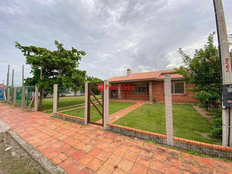 XANGRI-LÁ -  CASA TERREA EM 2 TERRENOS: 3ª foto da galeria de imagens do imóvel