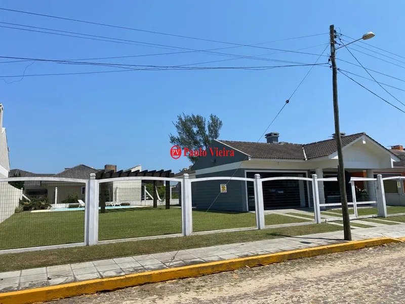 XANGRI-LÁ - NOIVA DO MAR -  MAGNIFICA CASA TÉRREA: 3ª foto da galeria de imagens do imóvel