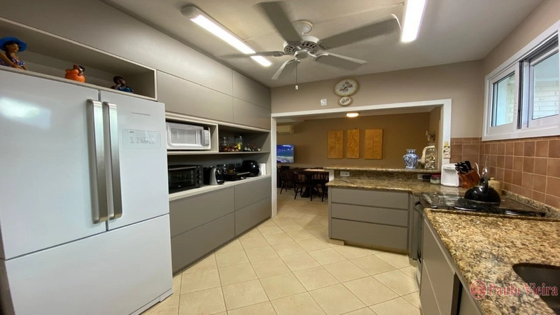 ATLÂNTIDA - CASA TÉRREA LOCALIZADA A APENAS ALGUNS METROS DO MAR: 9ª foto da galeria de imagens do imóvel