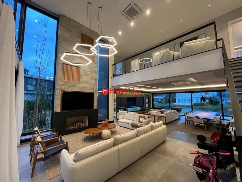 ENSEADA - EXCELENTE SOBRADO BEIRA LAGO: 5ª foto da galeria de imagens do imóvel