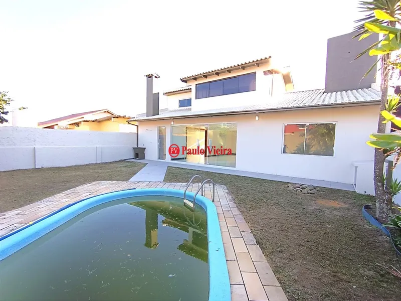 XANGRI-LÁ -ARPOADOR - EXCELENTE CASA A 1 QUADRA DO MAR: 3ª foto da galeria de imagens do imóvel