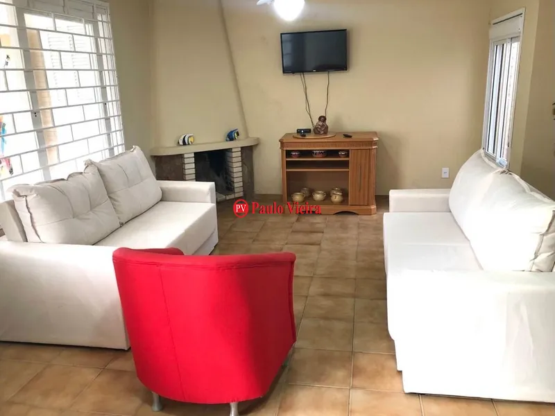 XANGRI-LÁ -  CASA TÉRREA HÁ UMA QUADRA DO MAR: 5ª foto da galeria de imagens do imóvel