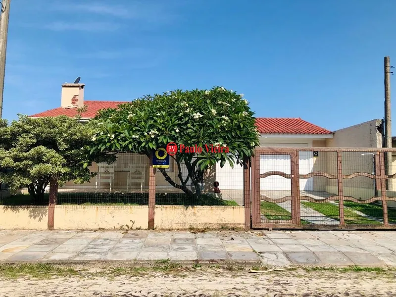 XANGRI-LÁ -  CASA TÉRREA HÁ UMA QUADRA DO MAR: 25ª foto da galeria de imagens do imóvel