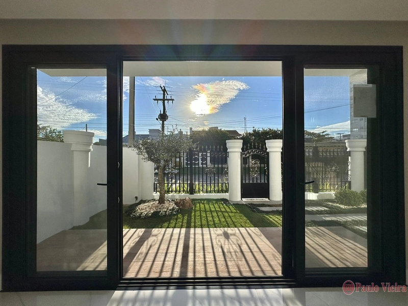ATLÂNTIDA - EXCELENTE SOBRADO FRENTE SERRA: 11ª foto da galeria de imagens do imóvel