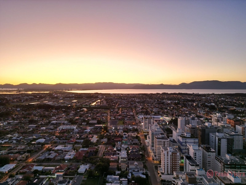 ATLÂNTIDA - EXCELENTE SOBRADO FRENTE SERRA: 42ª foto da galeria de imagens do imóvel