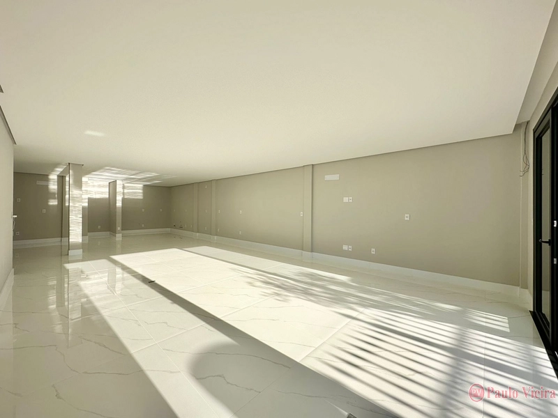 ATLÂNTIDA - EXCELENTE SOBRADO FRENTE SERRA: 4ª foto da galeria de imagens do imóvel