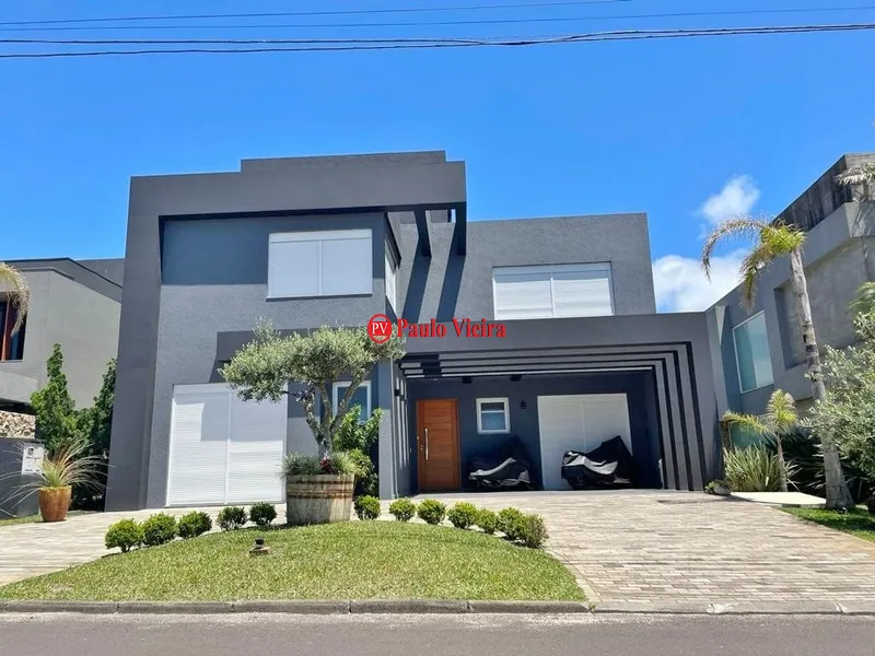 CELEBRATION - EXCELENTE SOBRADO BEIRA LAGO