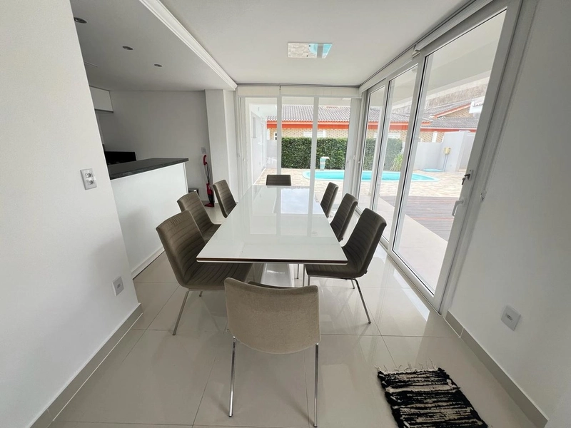 XANGRI-LÁ - NOIVA DO MAR -  ESPETACULAR CASA DE ESQUINA: 13ª foto da galeria de imagens do imóvel