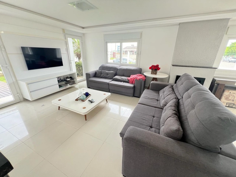 XANGRI-LÁ - NOIVA DO MAR -  ESPETACULAR CASA DE ESQUINA: 9ª foto da galeria de imagens do imóvel