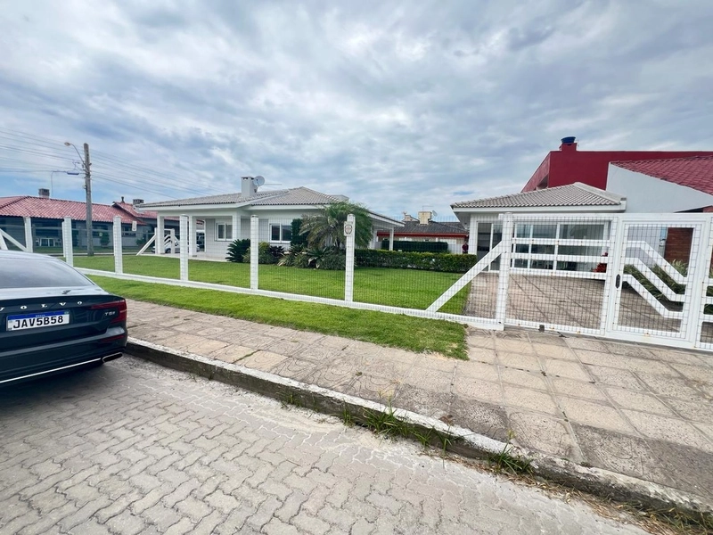 XANGRI-LÁ - NOIVA DO MAR -  ESPETACULAR CASA DE ESQUINA: 50ª foto da galeria de imagens do imóvel